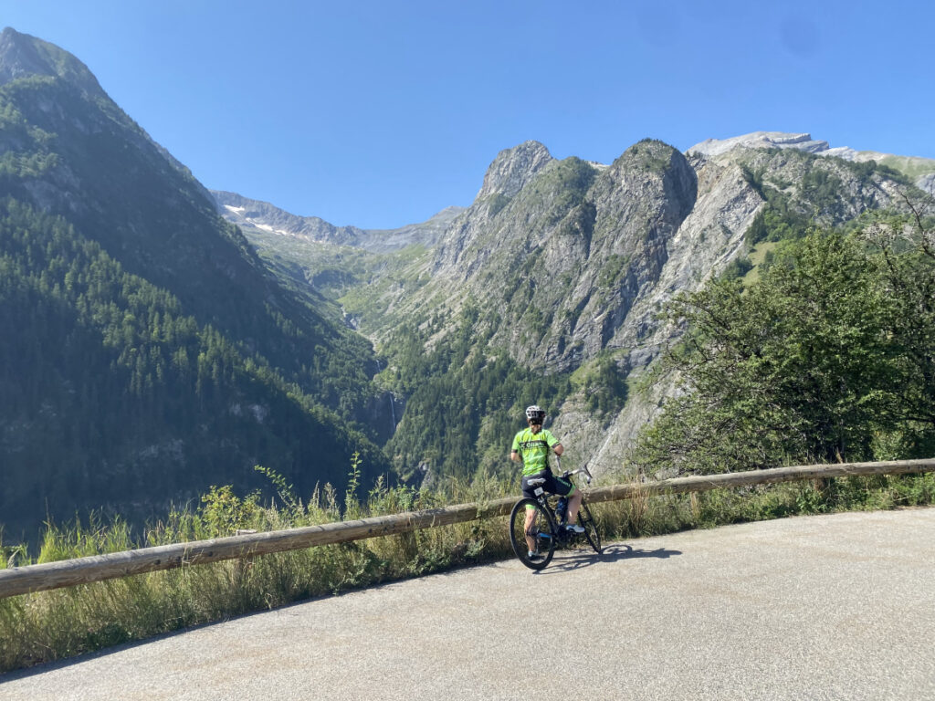 cycling in the Oisans