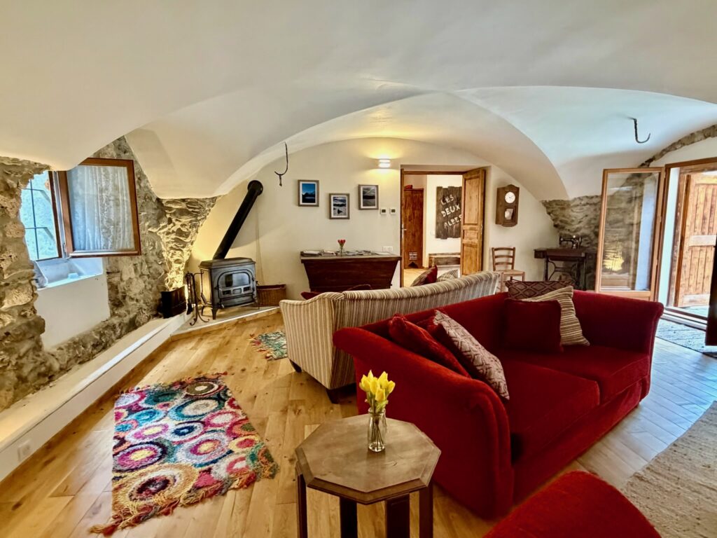 Carpe Diem Les Deux Alpes Ski Chalet with Sauna